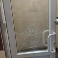 Произвели замену стекла на двери из-за вандальных действий!